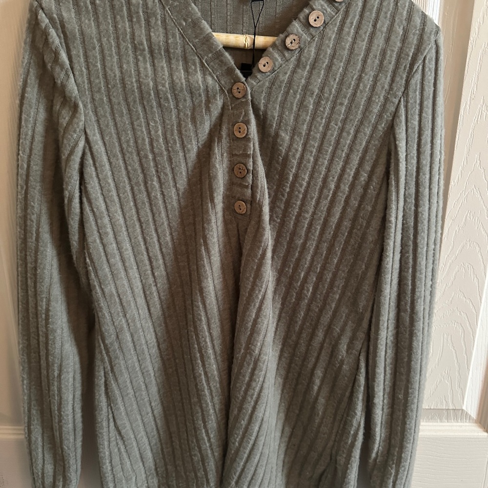 Women's Ribbed Gray Sweater